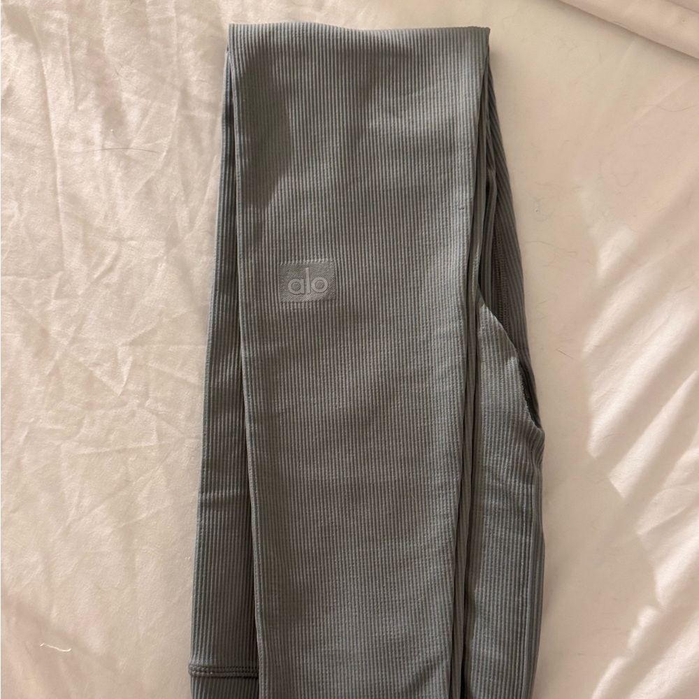 ALO Yoga Ribbed Leggings